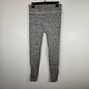 Feathers Maternity Capri Yoga Leggings One Size Gray 3/4 Criss Cross Detail